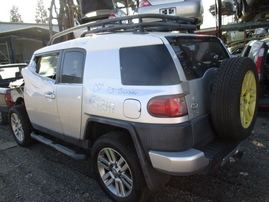 2007 TOYOTA FJ CRUISER SILVER 4.0L AT 4WD Z16347